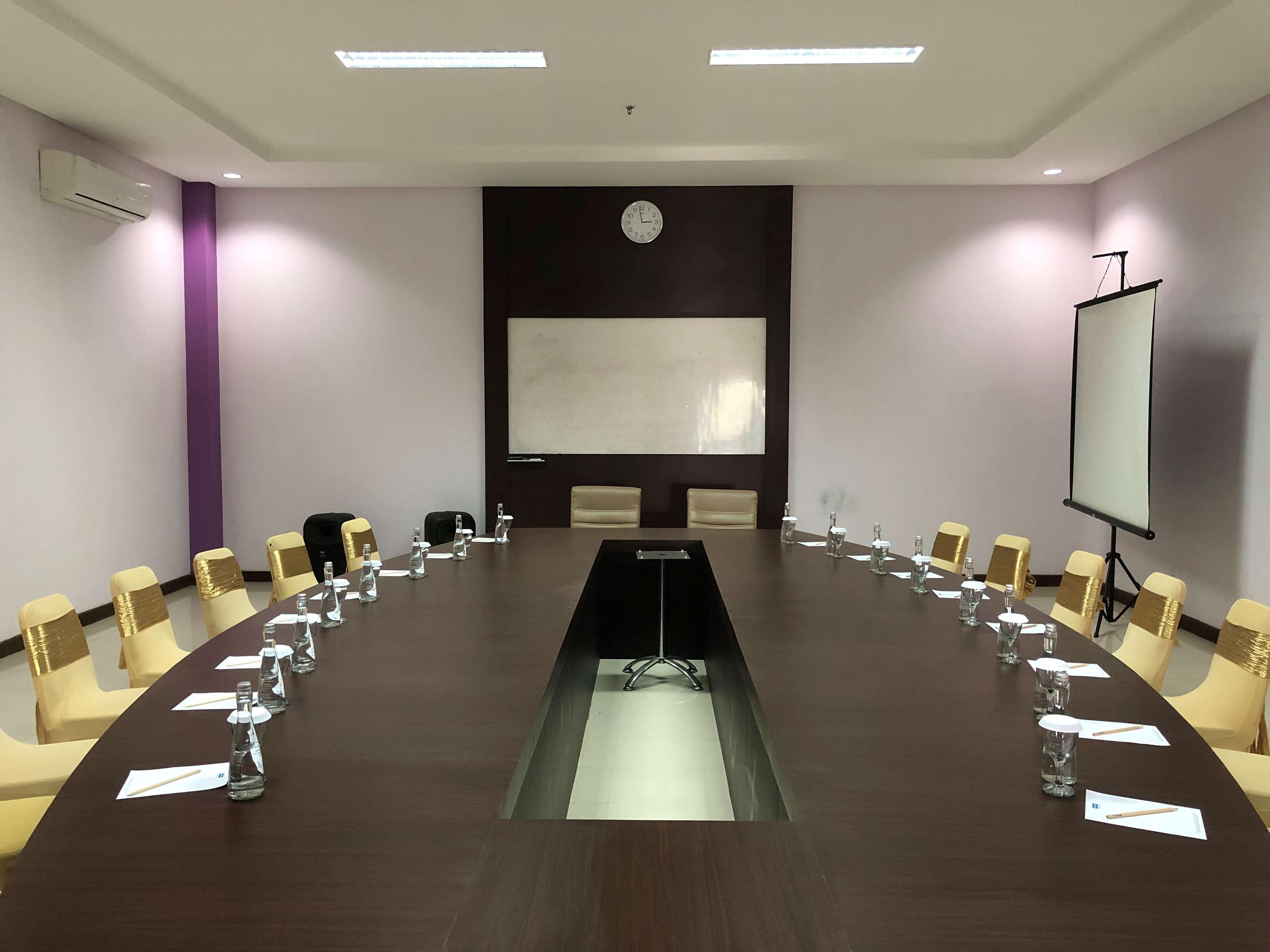 Kyriad Sadurengas Hotel Tanah Grogot Екстериор снимка